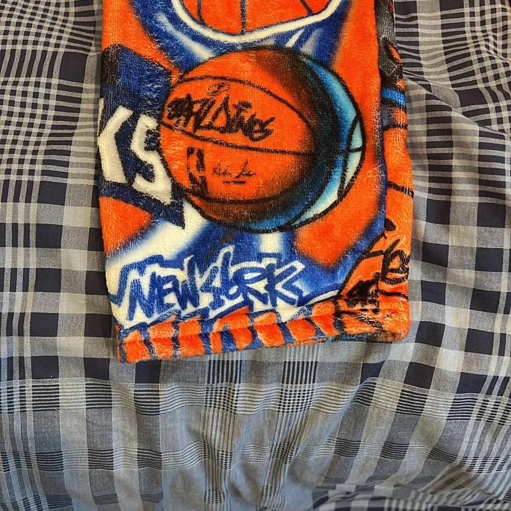 Boys NY KNICKS SZ 10-12 Penelope Wildberry super soft fleece pajama pants - Picture 4 of 9